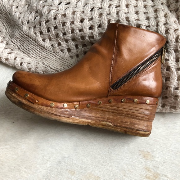 as 98 below sunset clog boot